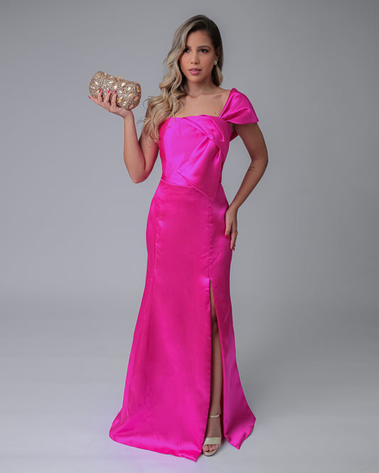 Vestido longo pink com detalhe de laço