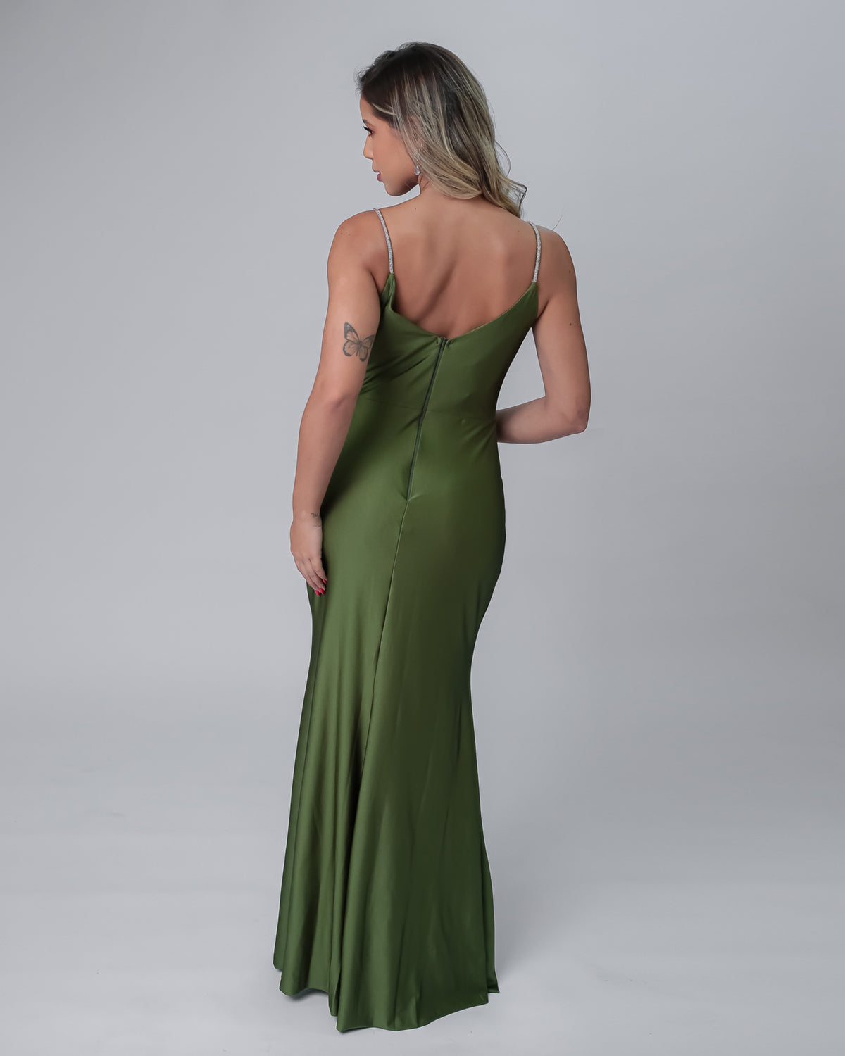 Vestido longo decote V com fenda verde oliva